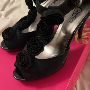Candie’s black heels size 8.5